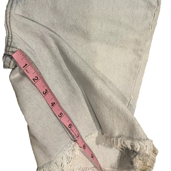 Vintage Mid 90s Levis 512 Denim Cut Off Shorts Size 13 Light Wash - Picture 5 of 10